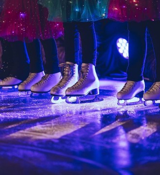 😀 Eisdisco am Rathausplatz ⛸️🎵